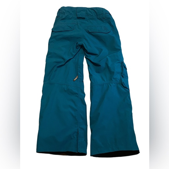 The North Face Women’s Cryptic Teal/Blue Snow Pants - Picture 3 of 10